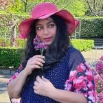 প্রতিদিনই শাবনূরের বাসায় সামনে লাল গোলাপ, রহস্য.