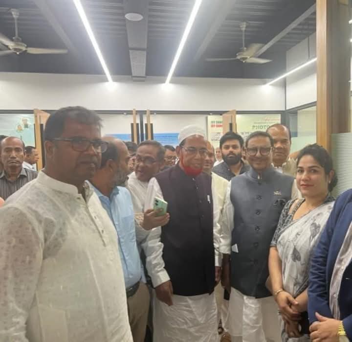 পলাশবাড়ীতে মহিলা দলের নতুন কমিটি নিয়ে সমালোচনার ঝড়!