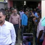 গাইবান্ধার পিয়ারাপুর উচ্চ বিদ্যালয়ের শিক্ষক-ছাত্রীর প্রেমের সম্পর্কের অভিযোগে শিক্ষক অবরুদ্ধ