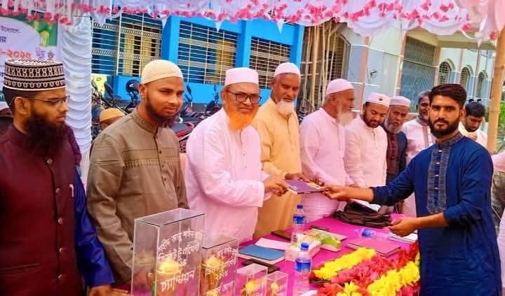 গোবিন্দগঞ্জে যুব বিভাগের উদ্যোগে শহীদ আবু সাঈদ স্মৃতি ক্রিকেট টুর্নামেন্ট অনুষ্ঠিত