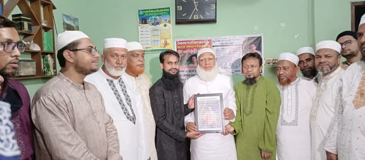 ৩২ শহীদ পরিবারের সাথে আমীরে জামায়াতের ঈদ উদযাপন