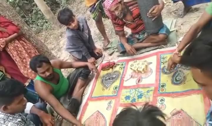 সাদুল্লাপুরে বারুনীর মেলা ঘিরে চলছে জুয়ার আসর, পুলিশ-প্রশাসনের তৎপরতা নেই, জনমনে ক্ষোভ!