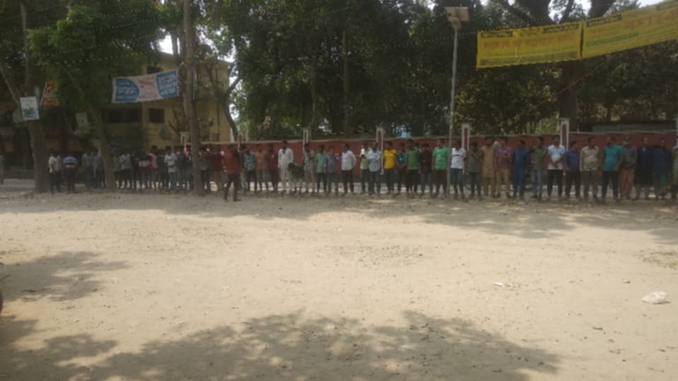 গাইবান্ধায় সাংবাদিকের উপর হামলার প্রতিবাদে বিএনপি নেতার বিরুদ্ধে মানববন্ধন