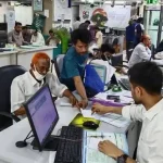 ৯ দিনের ছুটি শেষে অফিস-আদালত খুলছে আজ