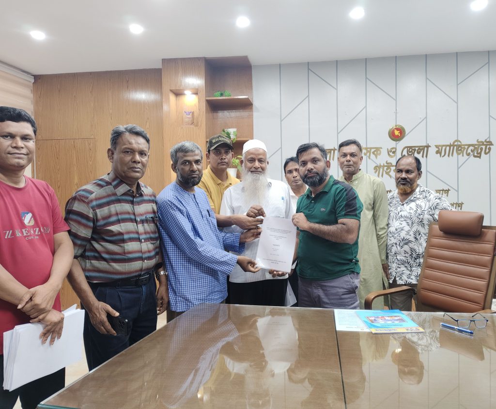 গাইবান্ধায় ৭ দফা দাবিতে ডিপ্লোমা ইঞ্জিনিয়ারদের স্মারকলিপি